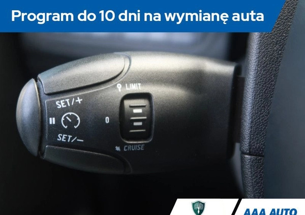 Peugeot 2008 cena 52000 przebieg: 79507, rok produkcji 2016 z Łomża małe 232